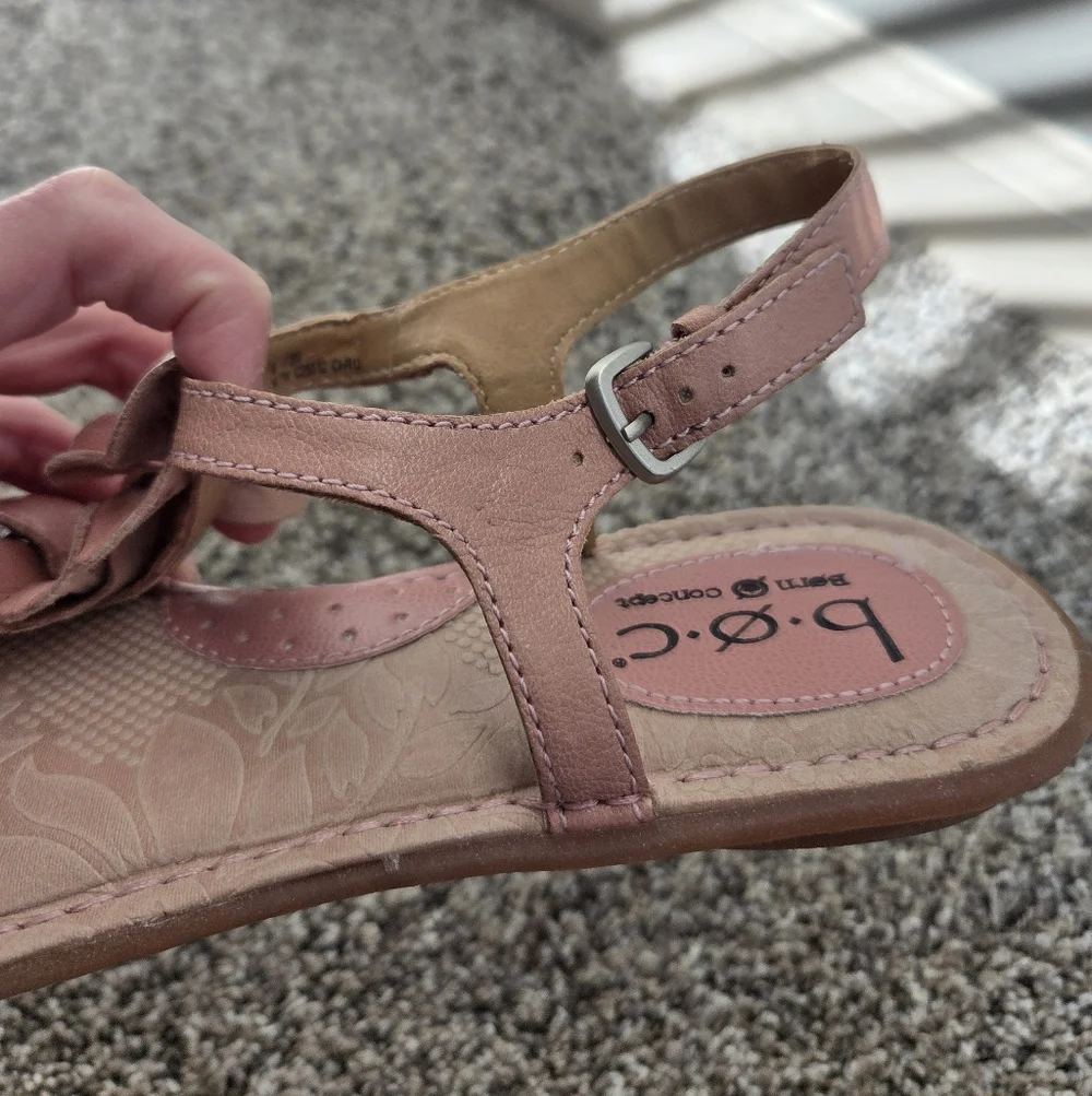 B.O.C.‎ Women's BOC Born Concept Dusty Pink Thong Leather Flower Sandals Size 8 - Picture 7 of 9